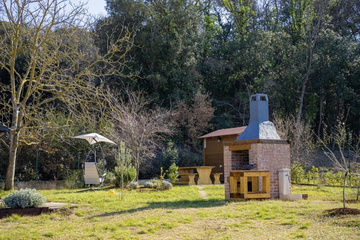 Modean In Pula - Haus Fuer 2-3 Personen Villa ภายนอก รูปภาพ