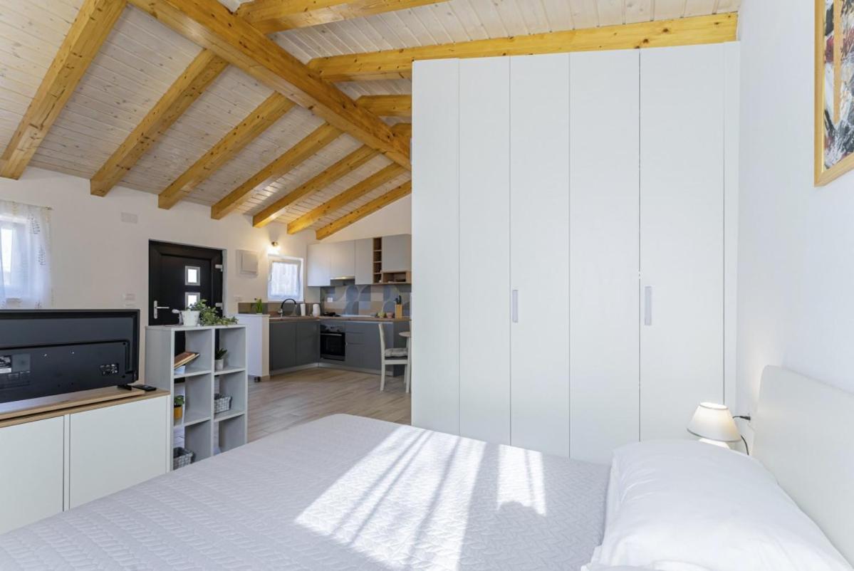 Modean In Pula - Haus Fuer 2-3 Personen Villa ภายนอก รูปภาพ