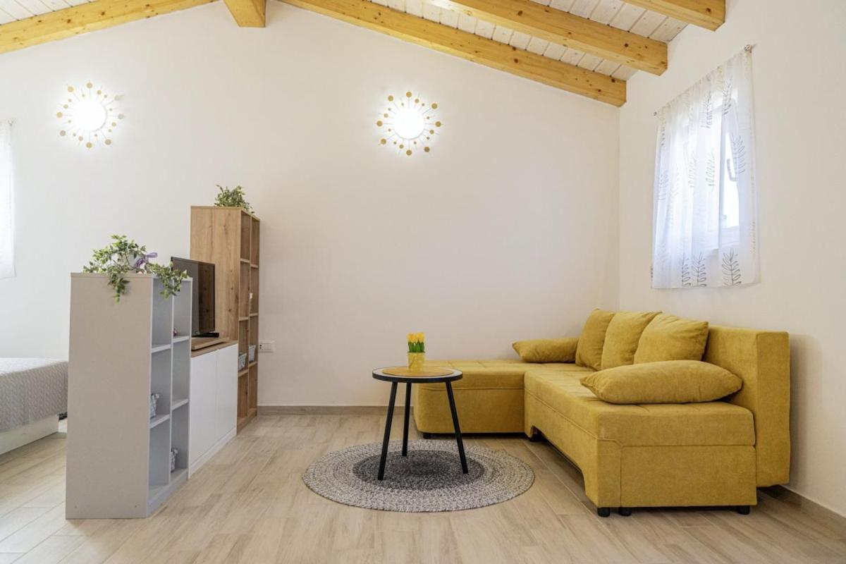 Modean In Pula - Haus Fuer 2-3 Personen Villa ภายนอก รูปภาพ