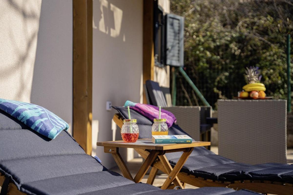 Modean In Pula - Haus Fuer 2-3 Personen Villa ภายนอก รูปภาพ
